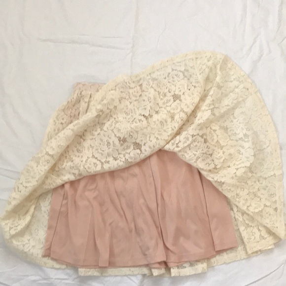 Forever 21 Lace Midi Skirt - Picture 2 of 4